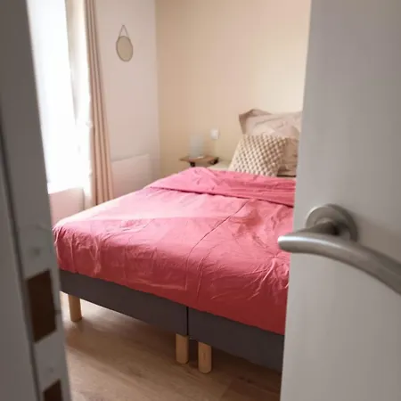 Le Hameau Des Lys - 12min Du Puydufou דירה