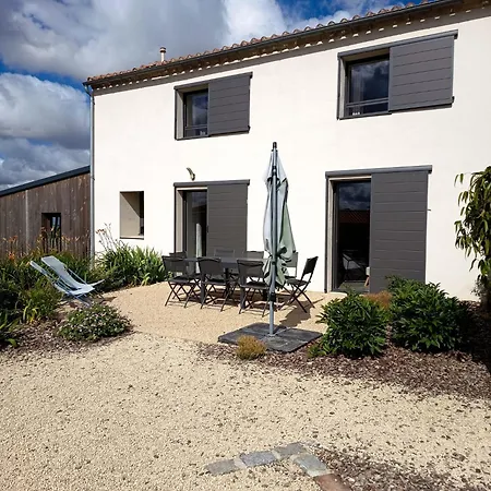 Appartement Les œillets Jusqu'à 4 Personnes - Le Hameau Des Lys - 12min Du Puydufou